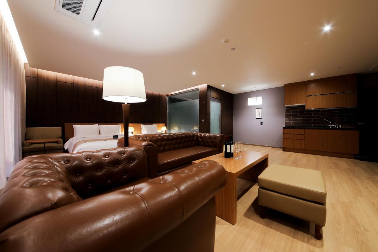 Incheon Stay Hotel Экстерьер фото