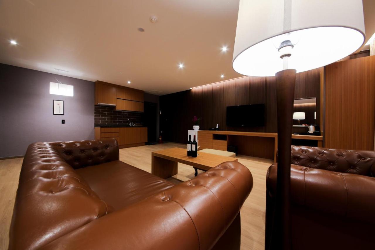Incheon Stay Hotel Экстерьер фото