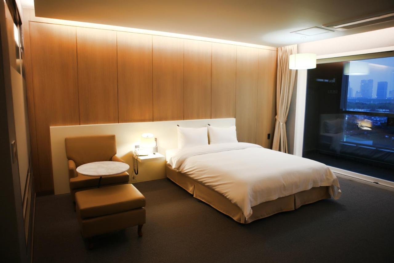 Incheon Stay Hotel Экстерьер фото