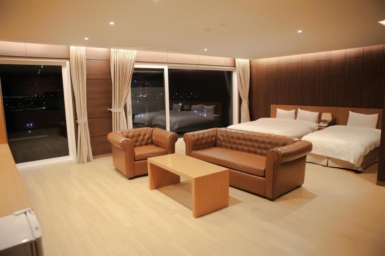 Incheon Stay Hotel Экстерьер фото