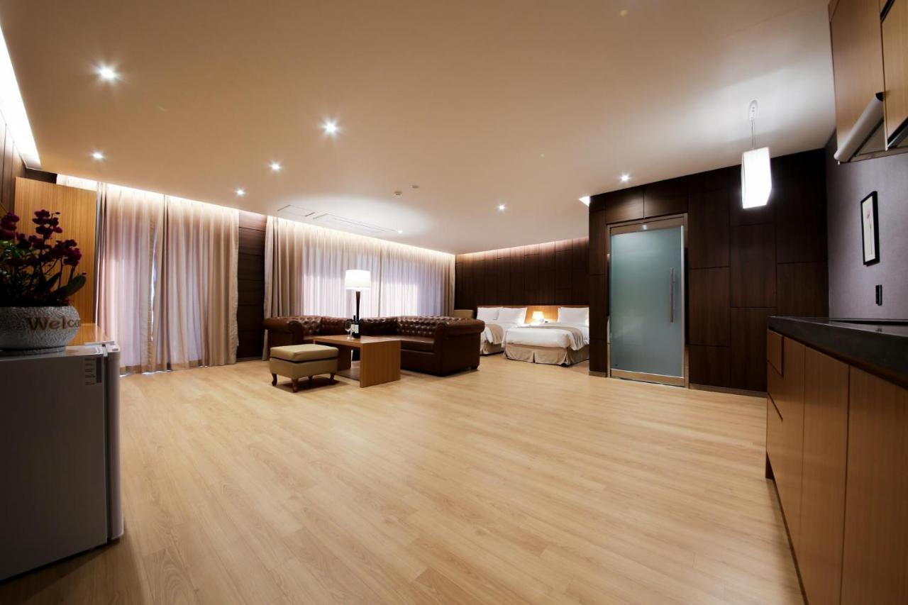 Incheon Stay Hotel Экстерьер фото