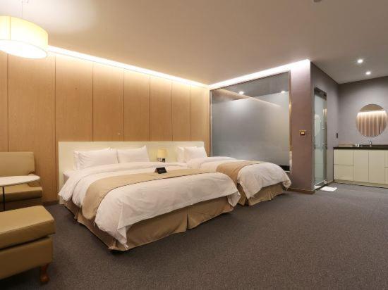 Incheon Stay Hotel Экстерьер фото