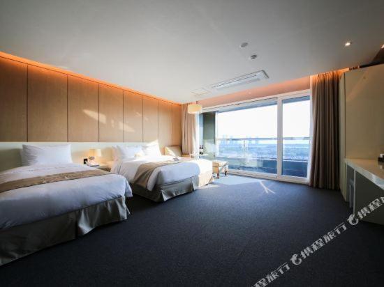 Incheon Stay Hotel Экстерьер фото